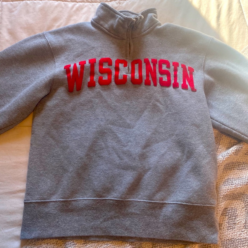 Jansport Wisconsin 1/4 Zip!